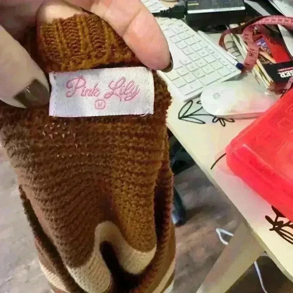 Pink Lily brown striped sweater. Boxy size m - Picture 4 of 4